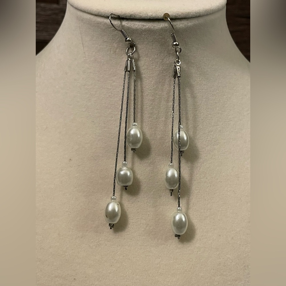 Elegant Silver Pearl Drop Earrings